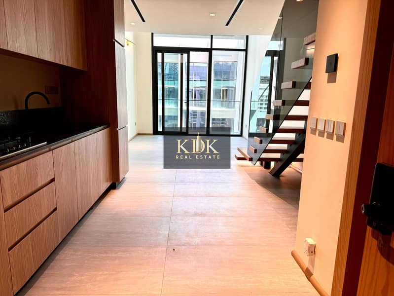 1Br+Duplex | Fitted Kitchen | Community View - Image 7
