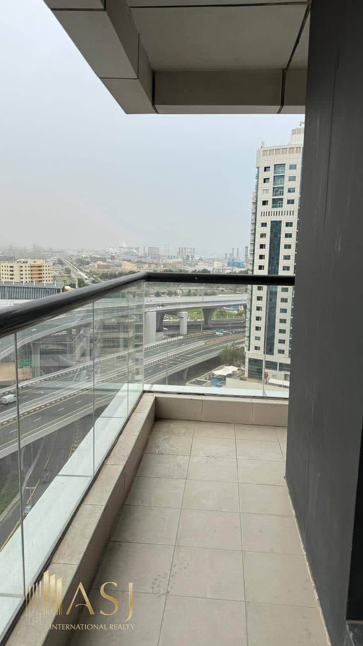 21 WhatsApp Image 2026-03-31 at 17.44. 01 (1). jpeg