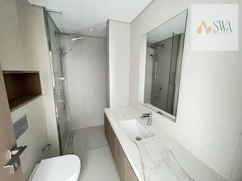 6 Bathroom 2. jpeg