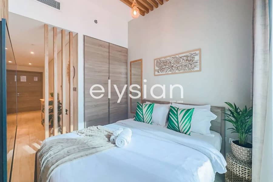 Upgraded | Sea View | Fully Furnished