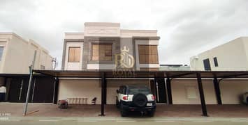 فيلا مستقلة 5 غرف بمساحة ضخمة | تصميم عصري | تشطيب بأحجار رخامية فخمة | موقع متميز