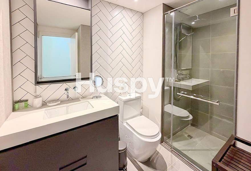 Fully Furnished | Vacant | Pool View - Image 15