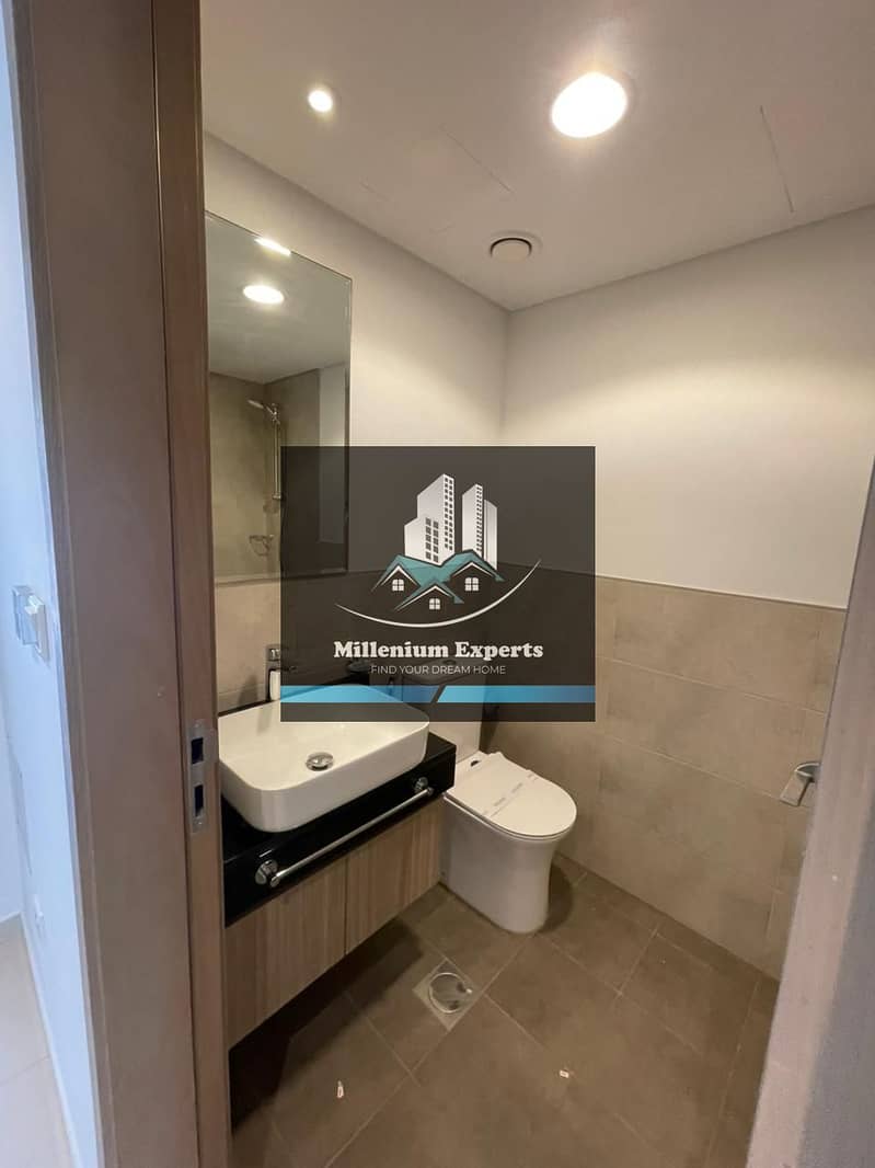 4BR Villa | Multiple Balconies | Park & Pool Views - Image 25