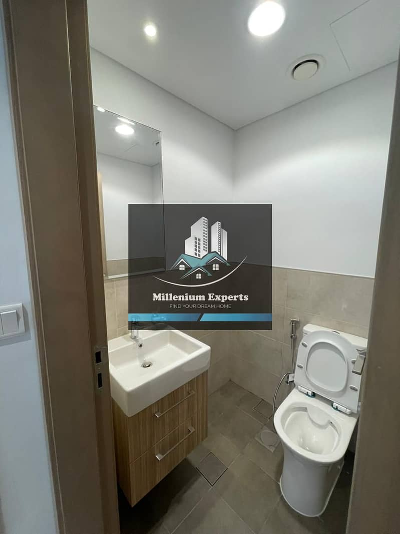 4BR Villa | Multiple Balconies | Park & Pool Views - Image 32