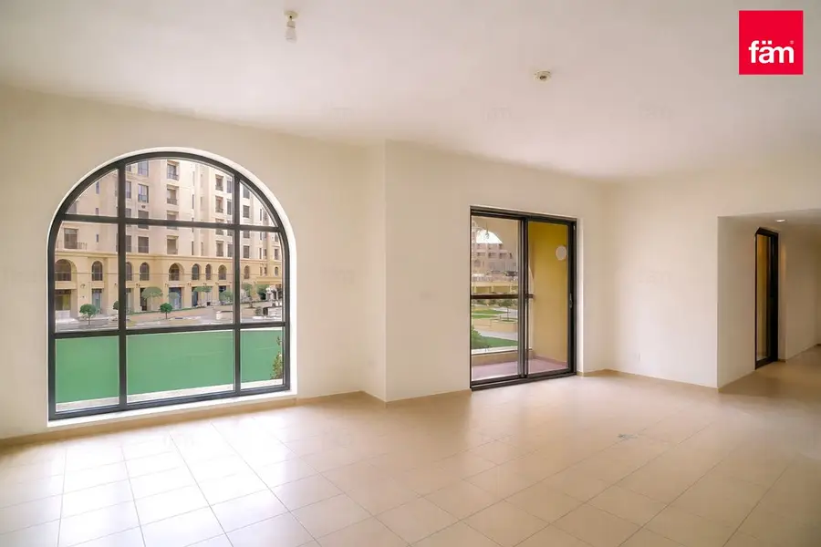Great Investment I Rare Layout I Motivated Seller in Jumeirah Beach Residence (JBR)
