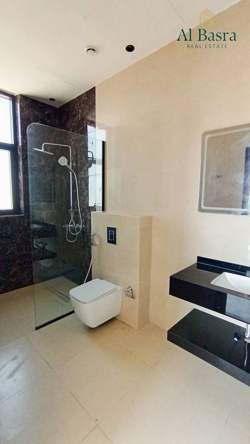 15 first-floor-bedrooms-villa. jpg