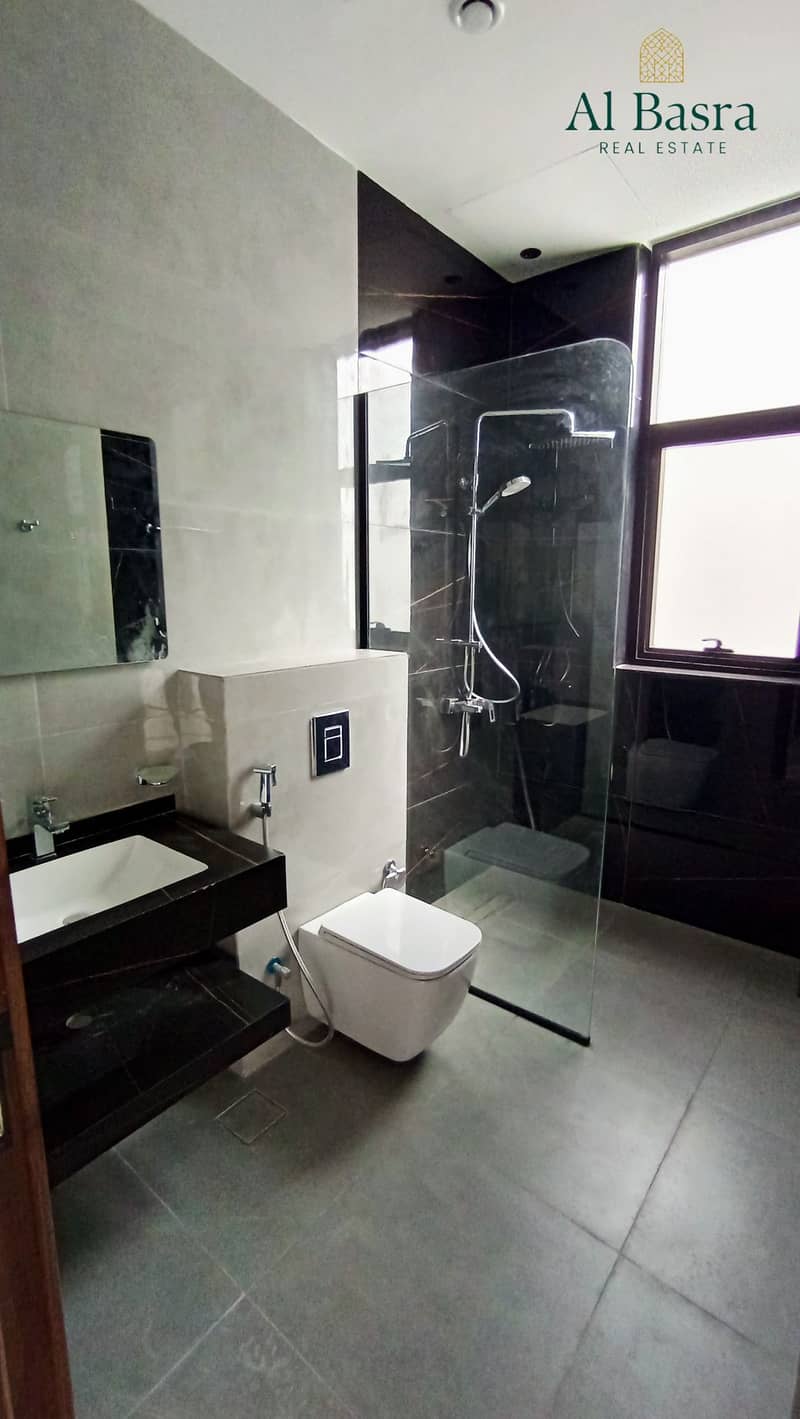 23 landscaped-garden-villa-rent. jpg