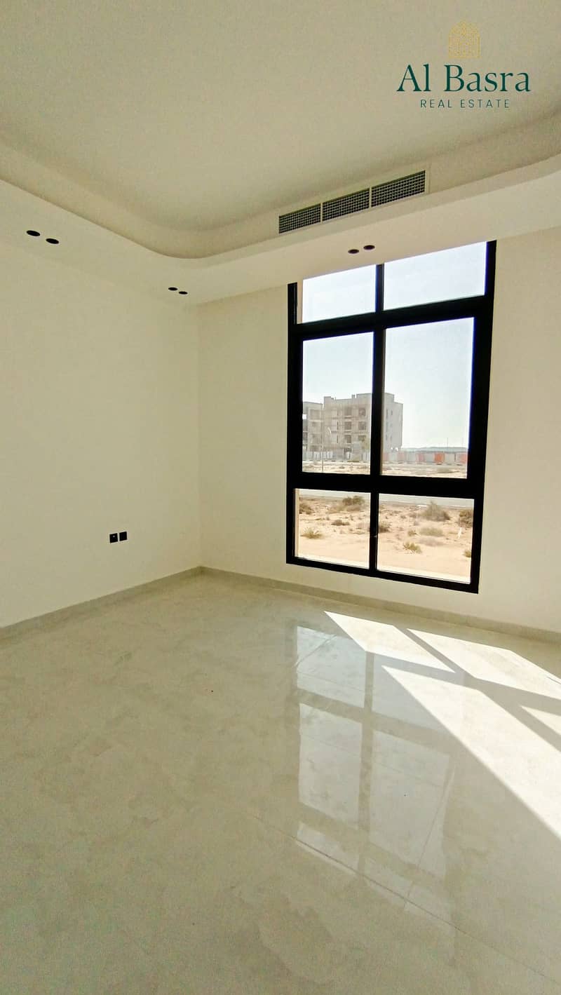 46 study-room-home-office-villa-tilal-city. jpg