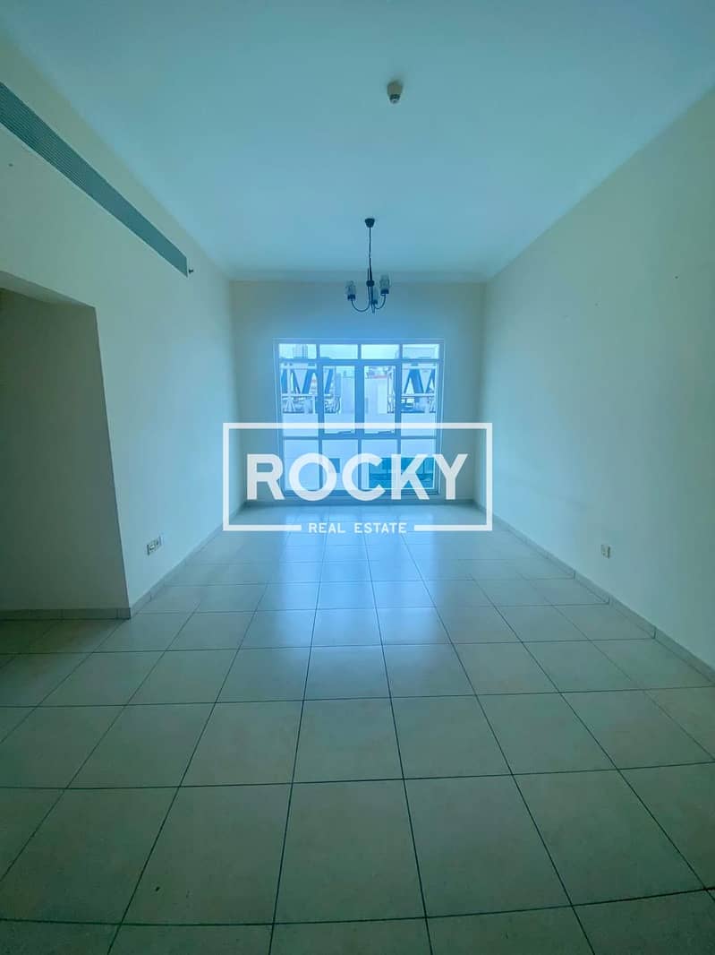 Gorgeous 2 B/R Apt | Bur Dubai