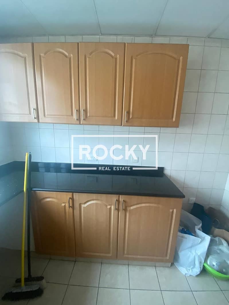 Gorgeous 2 B/R Apt | Bur Dubai - Image 6