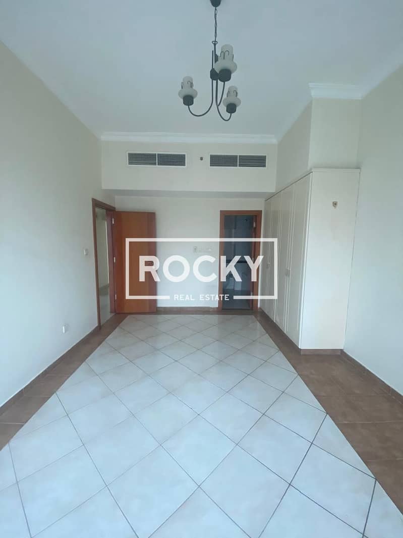 Gorgeous 2 B/R Apt | Bur Dubai - Image 7