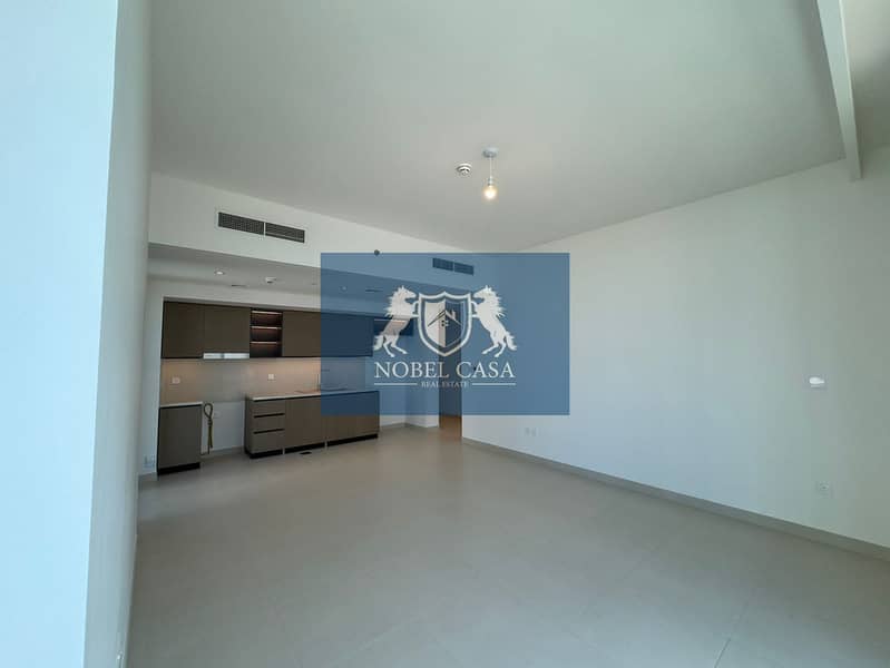 Elegant 2BR Apartment | Prime Downtown Location | Chiller Free - Image 6