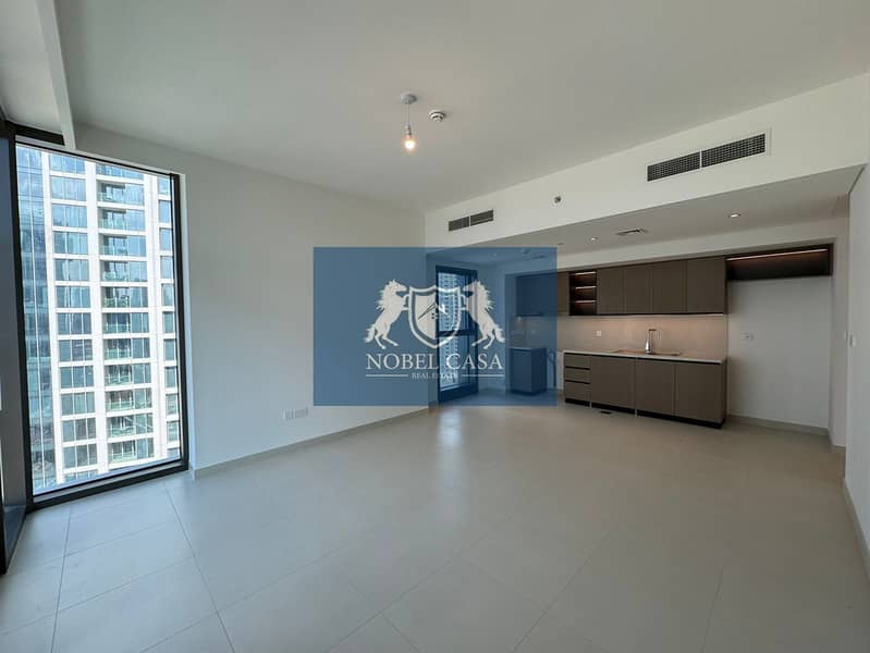Elegant 2BR Apartment | Prime Downtown Location | Chiller Free - Image 7
