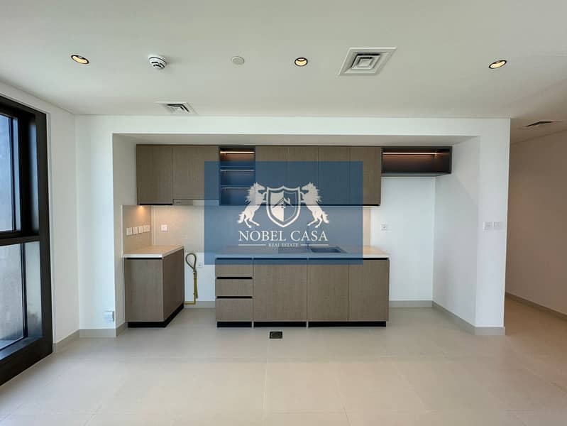 Elegant 2BR Apartment | Prime Downtown Location | Chiller Free - Image 8