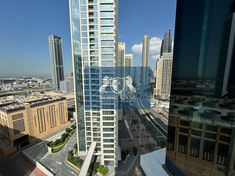 Elegant 2BR Apartment | Prime Downtown Location | Chiller Free - Image 12