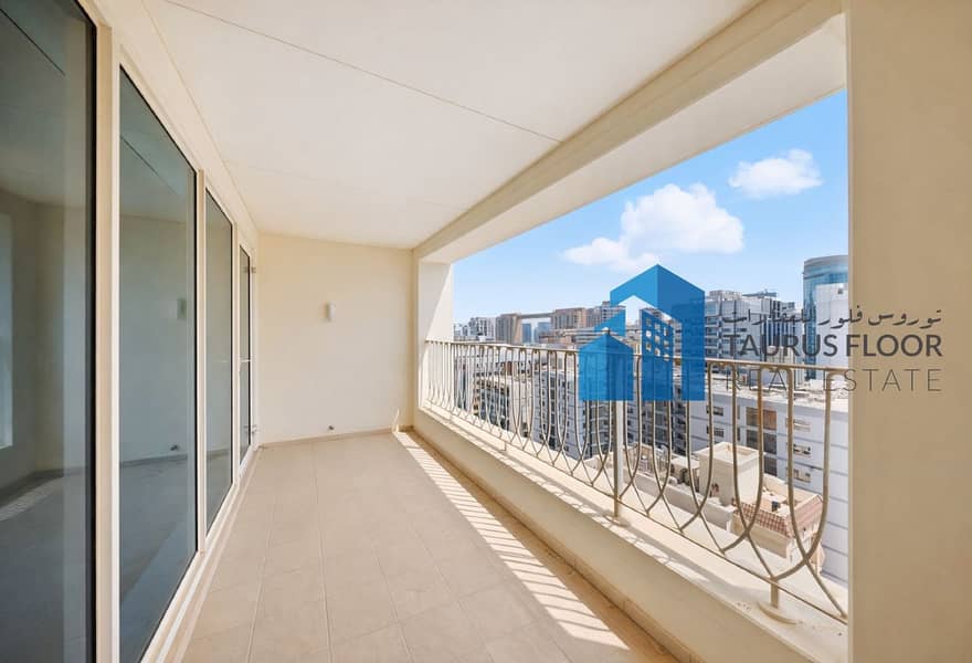 Luxury Studio || Brand New || Near to Metro