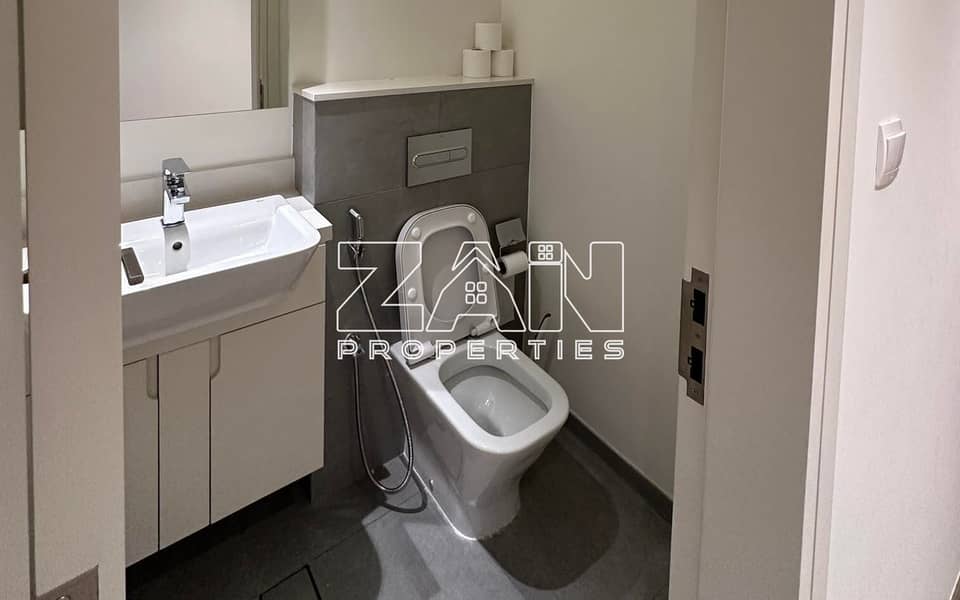 High Floor | Elegant Furnishing | Burj Khalifa Views - Image 9