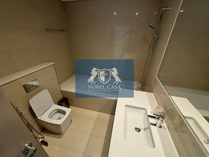 Fully Furnished| Full Burj Khalifa Fountain View | Chiller Free - Image 11
