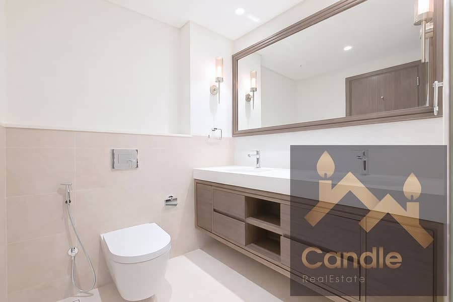 16 master bathroom. jpg