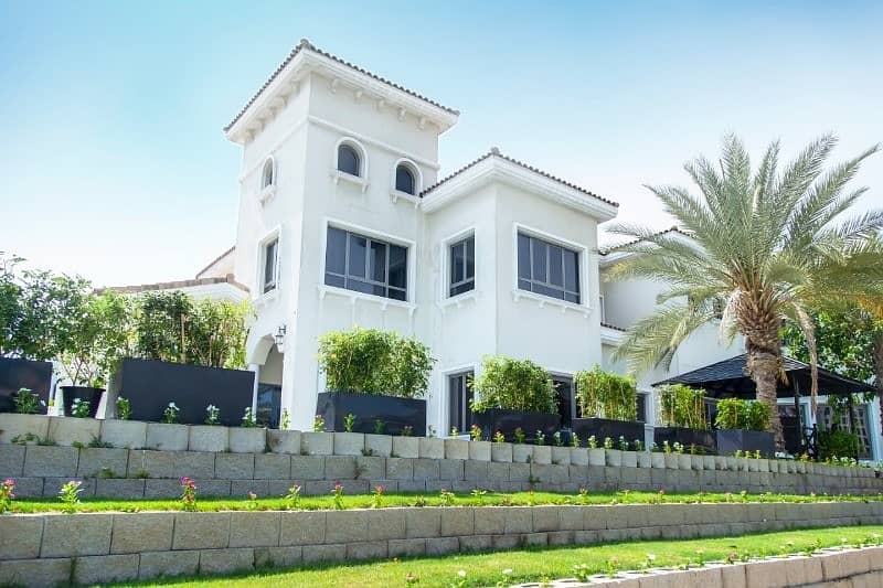 Fully Furnished State of the Art Signature Villa