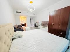 استوديو مفروش | خليج جميرا X1 | إطلالات على المارينا والمدينة