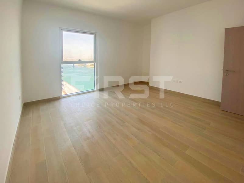 5 Internal Photos of 3 Bedroom Partment in Water s Edge Yas Island Abu Dhabi UAE (7). jpg