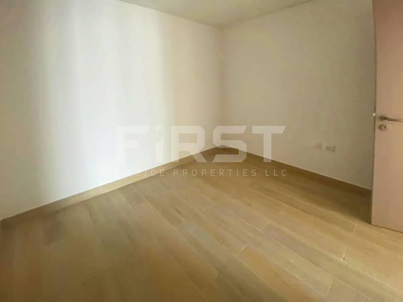 10 Internal Photos of 3 Bedroom Partment in Water s Edge Yas Island Abu Dhabi UAE (14). jpg