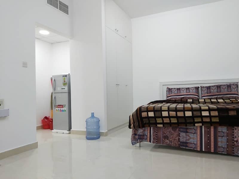 Furnished Monthly Studio available in Tourist club in building, Rent 3500
