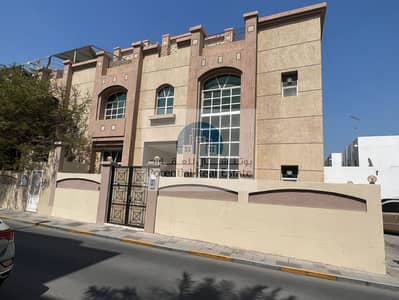 6 Bedroom Villa for Rent in Al Mushrif, Abu Dhabi - IMG-20231227-WA0010. jpg 6 Bedroom Villa for Rent in Al Mushrif, Abu Dhabi - IMG-20231227-WA0010. jpg