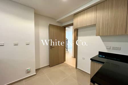 3 habitaciones Townhouse para en Venta en DAMAC Hills 2 (Akoya by DAMAC), Dubai - Casa adosada en DAMAC Hills 2 (Akoya by DAMAC)，Victoria, 3 dormitorios, 1699999 AED - 14719798
