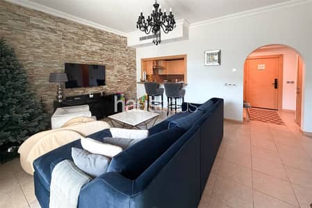 2 Bedroom Flat for Rent in Palm Jumeirah, Dubai - Negotiable | Ready | Pet Friendly
