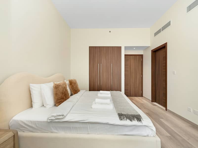 Burj Khalifa View | Modern 1BR in Downtown | Prime Location - Image 18