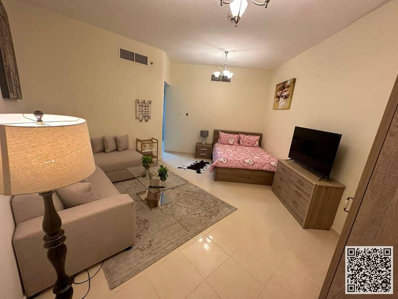 Studio with sea view balcony, Fully furnished new, very elegant furniture, including all bills, with a gym, swimming pool, and private parking.