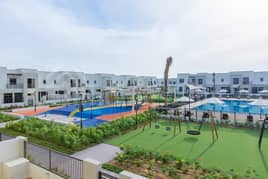 COZY 4BR | FAMILY LIVING | ON THE POOL & PARK