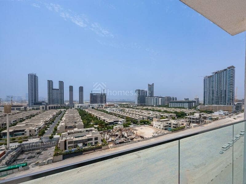 Corner Unit l Dubai Skyline l Vacant! Corner Unit l Dubai Skyline l Vacant!