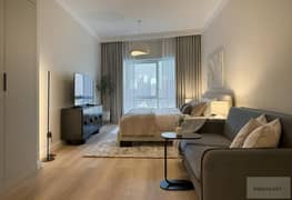 Signature Studio | Fully Upgraded | 505 SQFT | Vacant