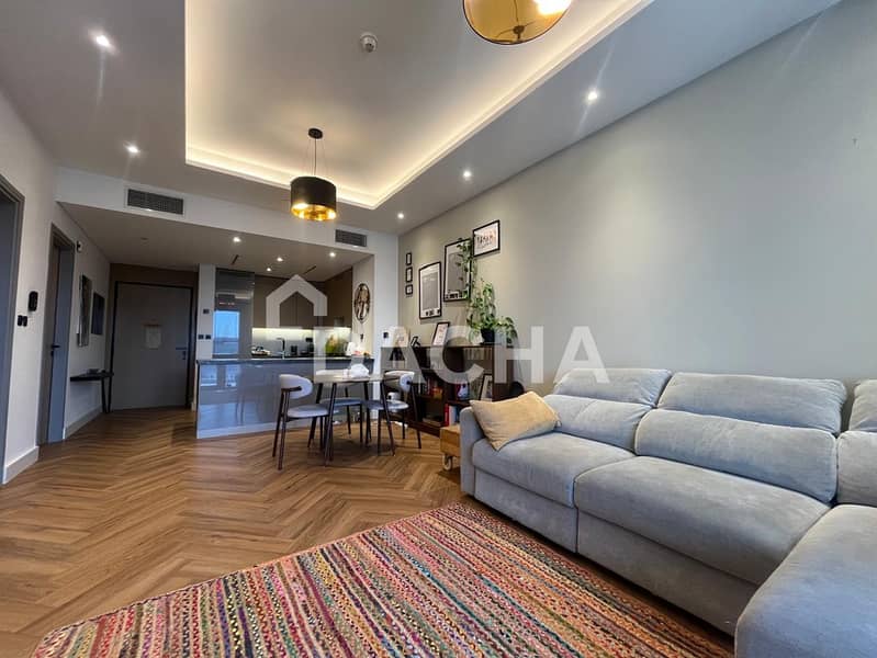 Vacant on transfer | Study Room | Natural Light Vacant on transfer | Study Room | Natural Light