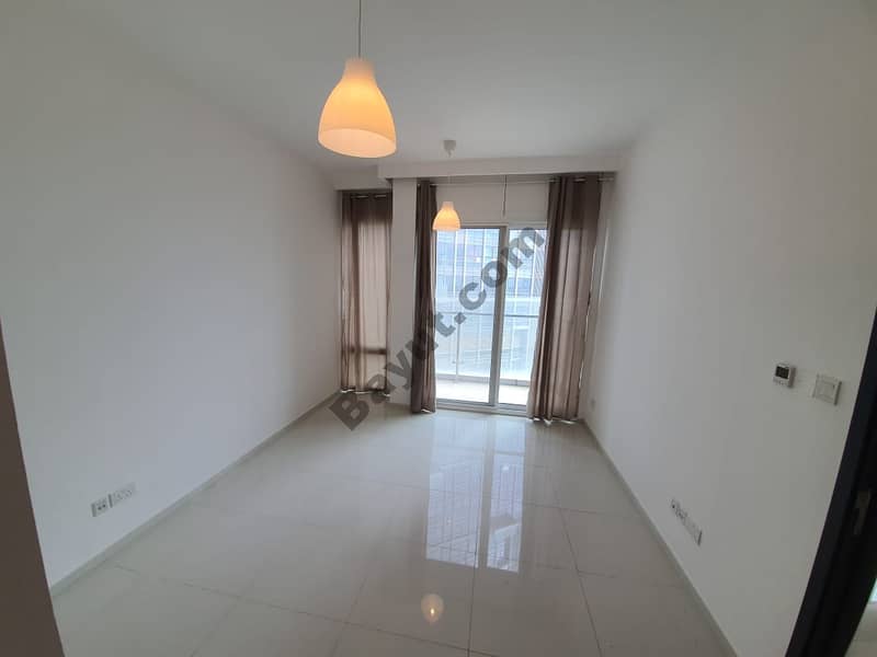 sea view Apartment For Rent in Al Reem Island with balcony  2 payment