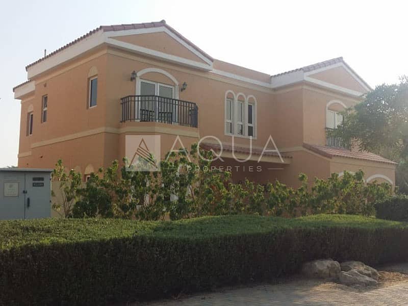 B2 Type 5 BR Villa Huge Pool and Garden