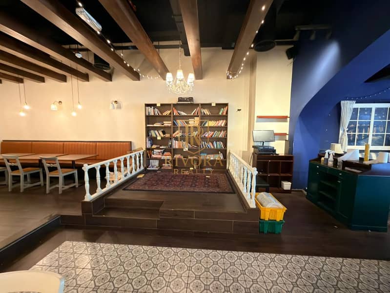 FITTED SHOP FOR CAFE AND RESTAURANT IN A PRIME LOCATION - View 5
