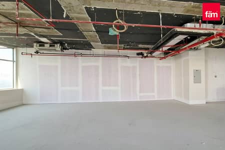 Office for Rent in Jumeirah Lake Towers (JLT), Dubai - High Floor | Open Views | Community Expert