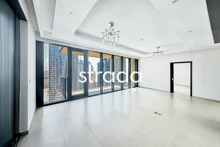 3 Bedroom Flat for Rent in Downtown Dubai, Dubai - Exclusive | Large layout | Maids