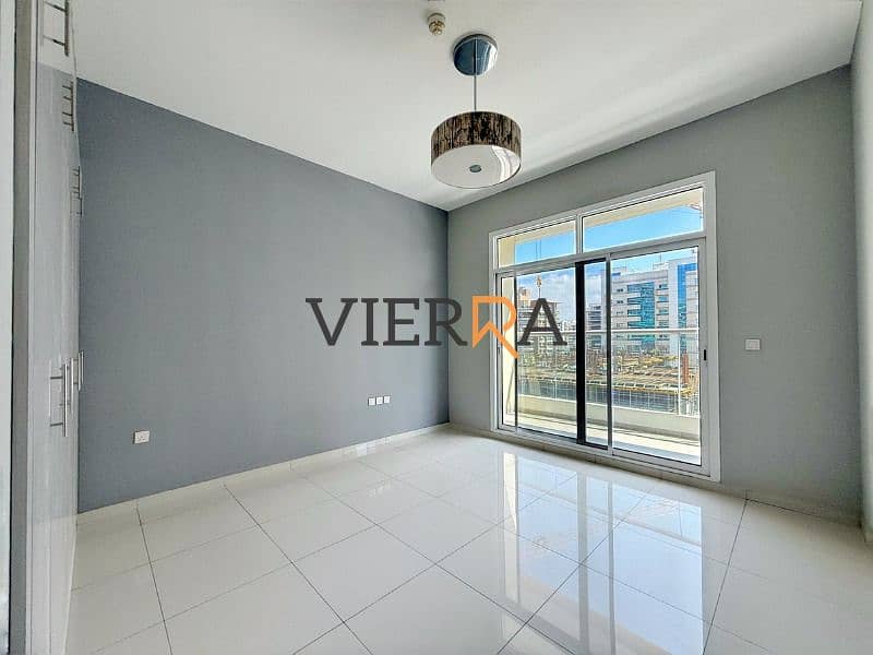 8 dc79bcf7-cad9-4a3b-aba3-75fcac23b9a1. jpg