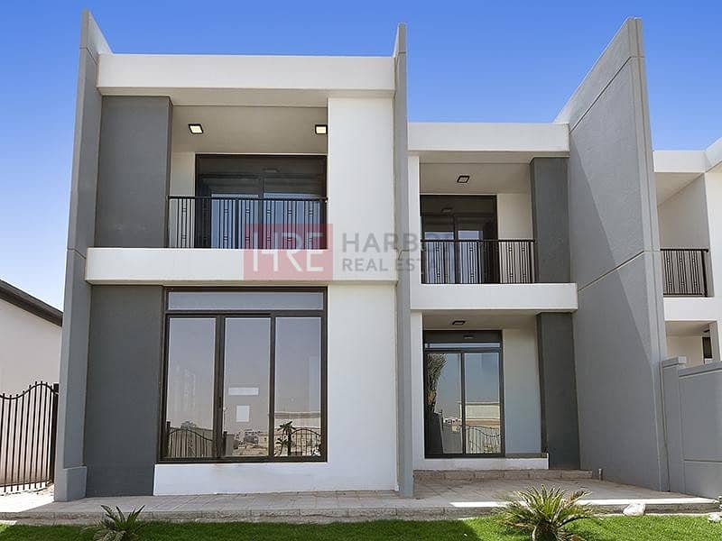 Brand New & Spacious 3BR Villa | Up To 4 Cheques