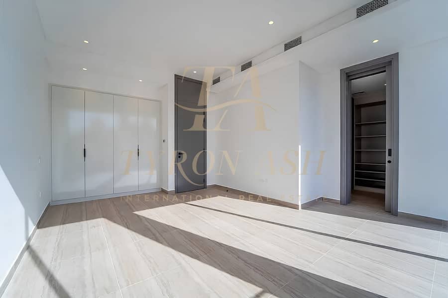 Exclusive Forest Living | 3-Storey Villa - Image 15