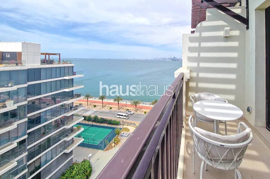 Rare Mezzanine Layout | Beach Access | Vacant Now Rare Mezzanine Layout | Beach Access | Vacant Now