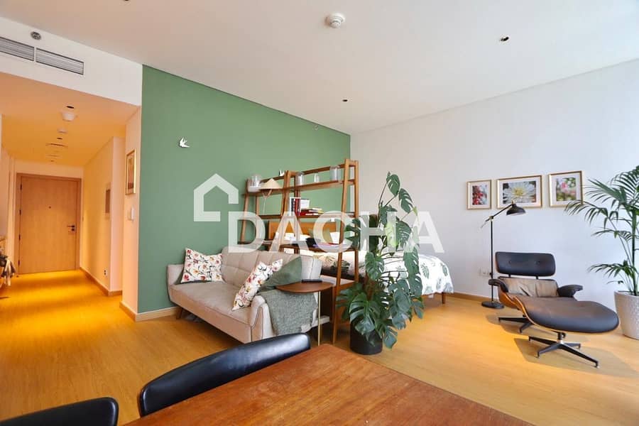 Upgraded | Vacant | Fully Furnished Upgraded | Vacant | Fully Furnished