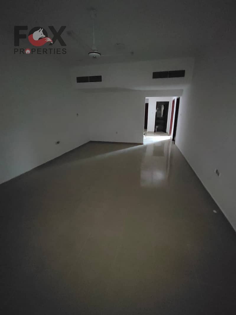 1-bedroom apartment for annual rent in Horizon Towers, Al Rashidiya 2, with balcony, 2 bathrooms, and built-in wardrobe, AED 36,000 yearly in 4 instal