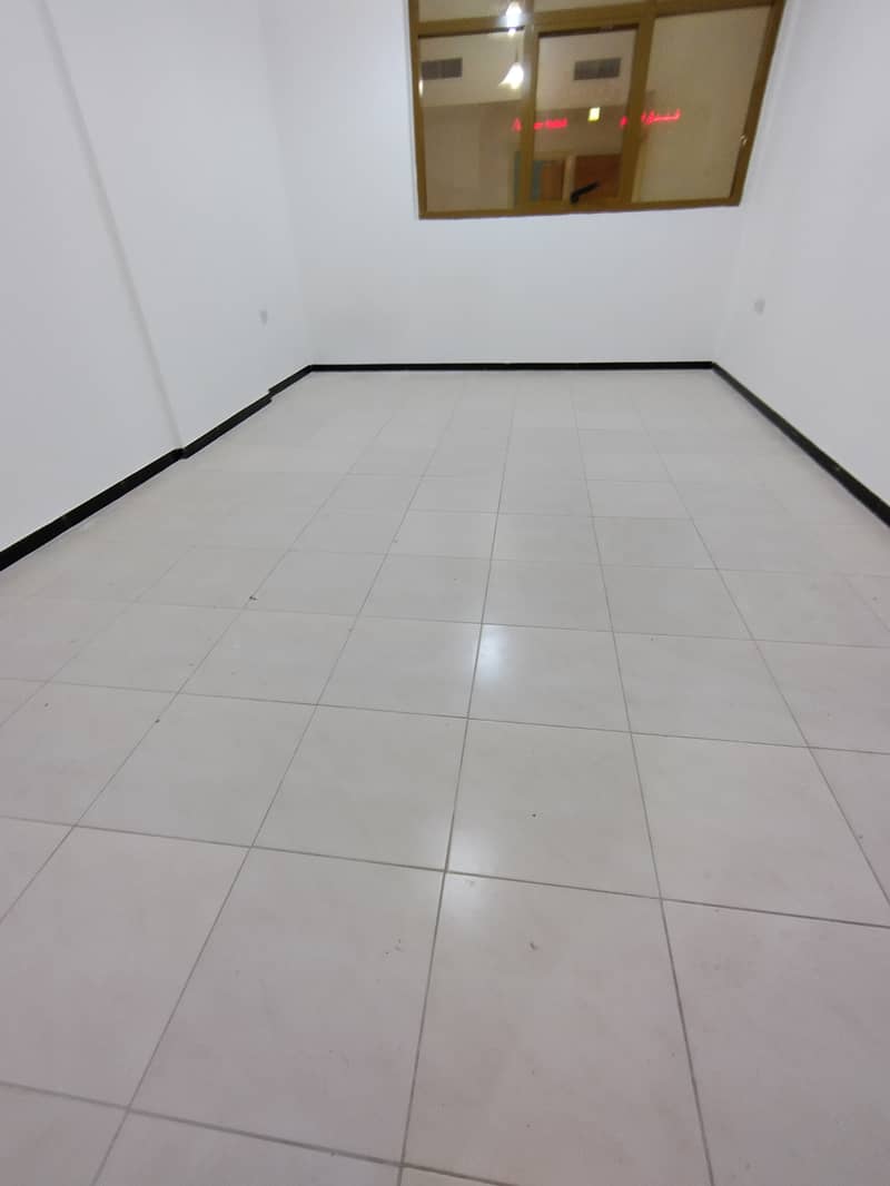 2 bhk available NEAR NAKIL CENTER OPPOSITE NESTO DEIRA DUBAI RENT 55K 2 WASHROOM AVAILABLE