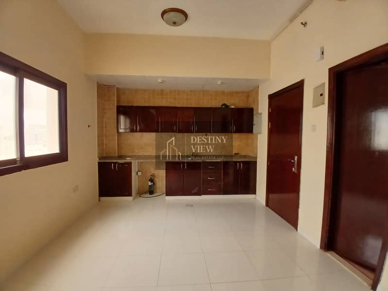 Lavish big spasious studio fully family building rent just in 22k